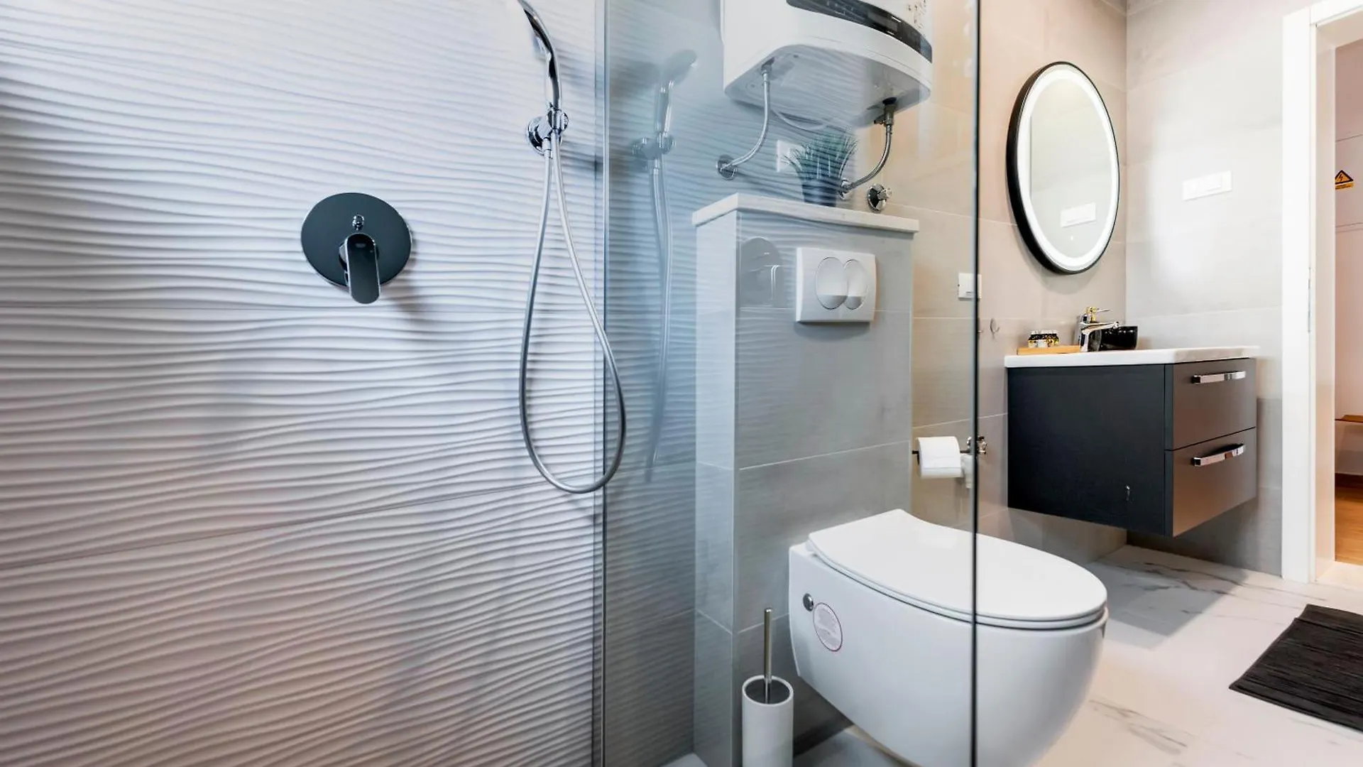 Apartments With Private Jacuzzi Garbin 1 And Garbin 2 로비니 크로아티아